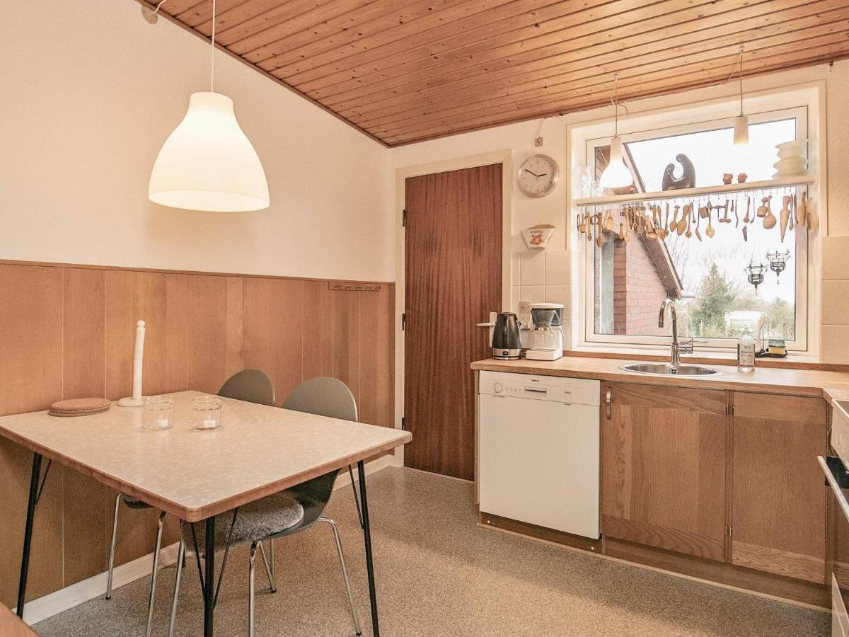 6 Person Holiday Home In R Sk Bing Эрёскёбинг Экстерьер фото